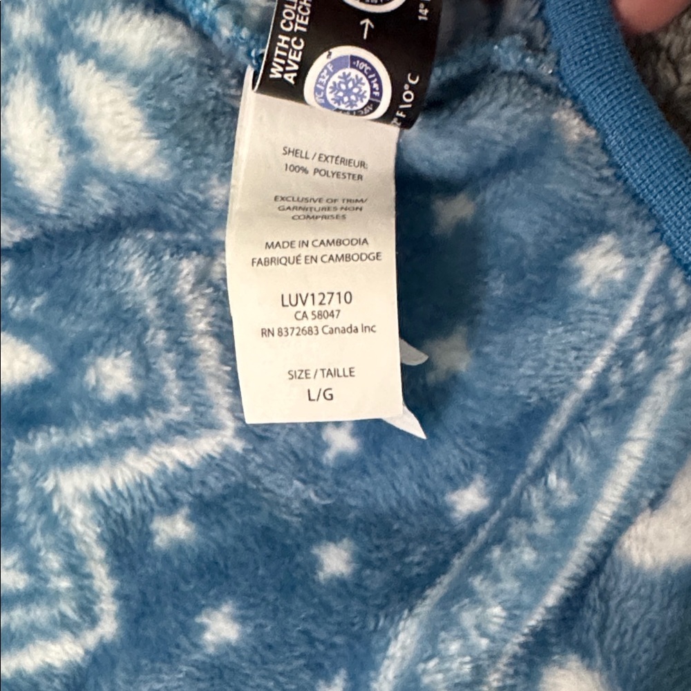 Cozy Blue Snowflake For Pets - Picture 3 of 8